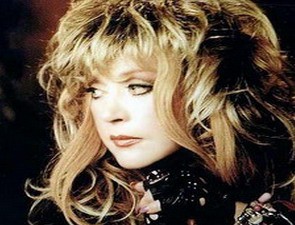 ''Người đàn bà hát'' từ từ giã sân khấu âm nhạc